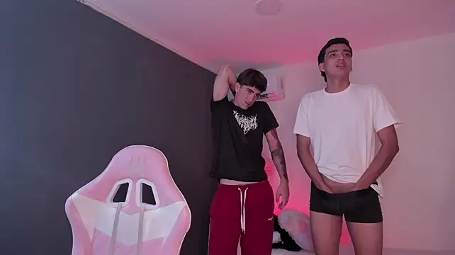 Pokazy przed kamerką – Handsomeboyss19