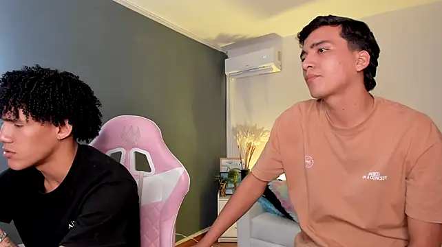 Handsomeboyss19n Webbikameraesitys