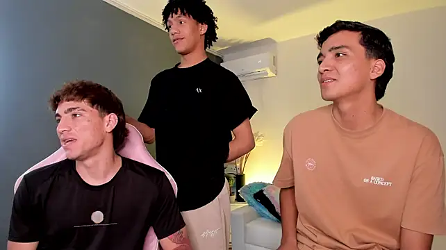 عرض كام Handsomeboyss19