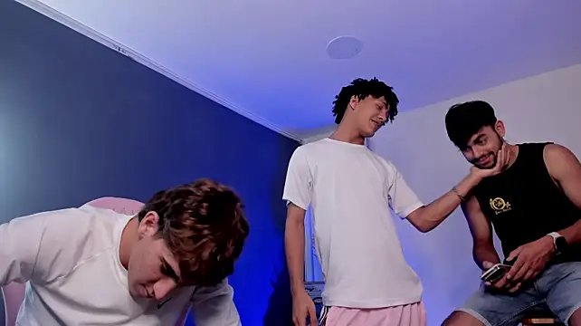 Handsomeboyss19 Webcam Show