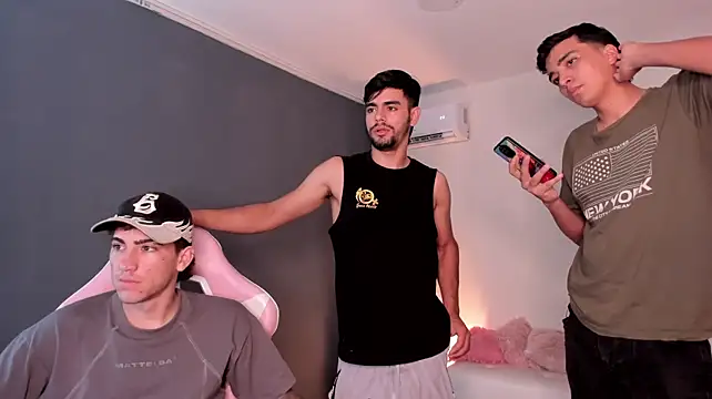 Handsomeboyss19 Webcam show