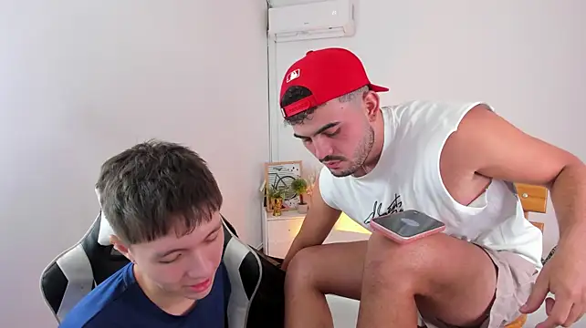 Handsomeboyss19 Webcamshow