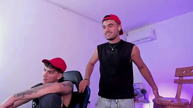 Show modela Handsomeboyss19 na web-kameri