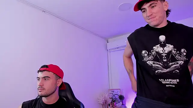 Handsomeboyss19's Live XXX Chat