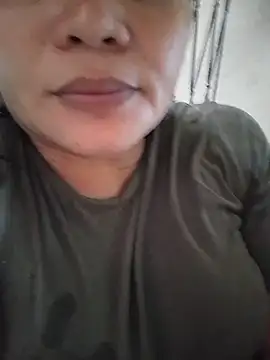 SweetsquirtingcuumAnaX XXX чат на живо