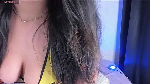 XXX chat uživo modela Velvet_Moon1