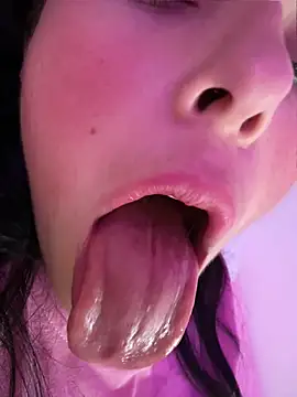Chat +18 de GiuliaBianchi ao vivo