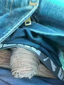 juniorl1 Show in webcam