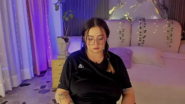 SarahCastro1_ Live XXX Chat