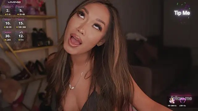 Kami_Lee_XO Chat XXX in diretta