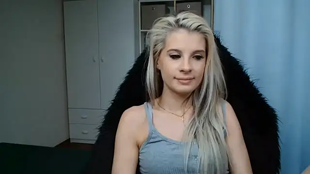 KristineGlow's Live XXX Chat