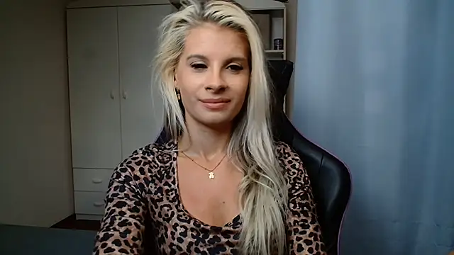 Chat XXX ao vivo de KristineGlow