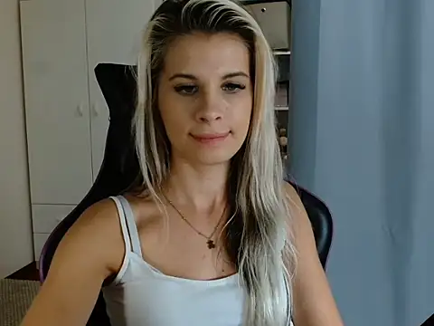 KristineGlow Live XXX-Chat