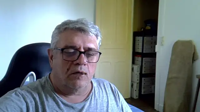 Laurent_oldmen Pertunjukan Webcam