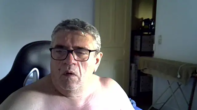 Laurent_oldmen live XXX chat