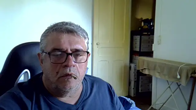 عرض كام Laurent_oldmen