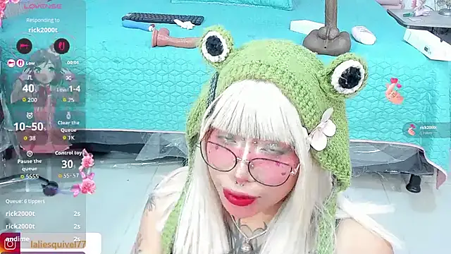 SafiroAgataaa's Webcam Show