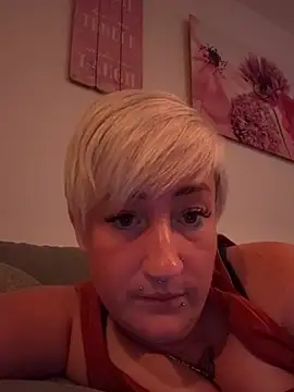 Bigboobiegirl90 Webcam-Show