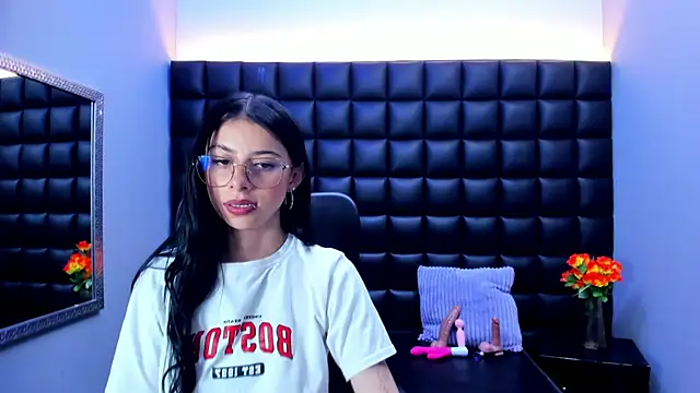Živý XXX chat Dulce_Miaa_