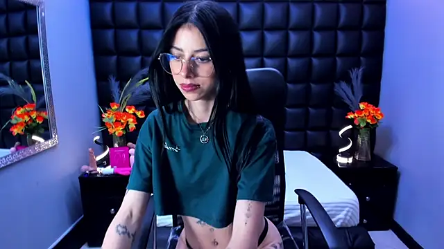 Chat +18 de Dulce_Miaa_ ao vivo