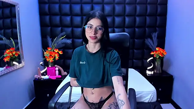 Dulce_Miaa_ Adlı Modelin Canlı XXX Sohbeti