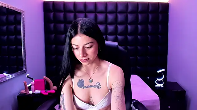 Chat +18 de Dulce_Miaa_ ao vivo