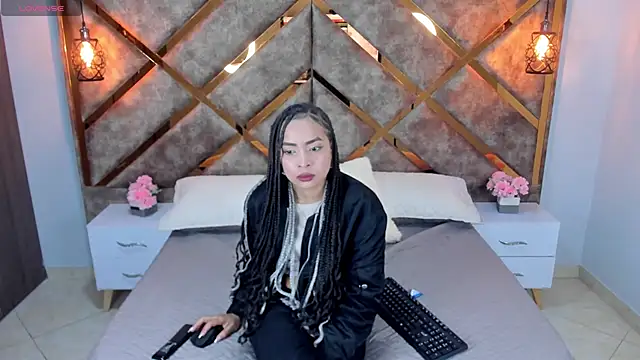 Lucia_jane 即時 XXX 聊天