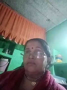 Manavi_x Pertunjukan Webcam
