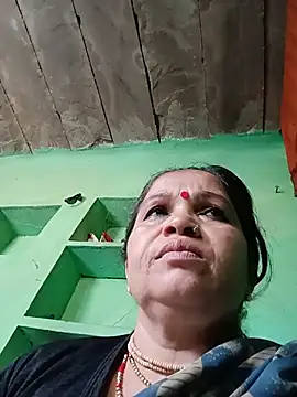 Manavi_x's Live Chat Room