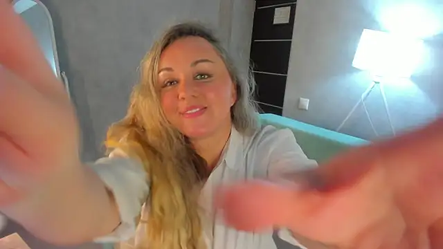 Chat XXX ao vivo de Sky_Kuper