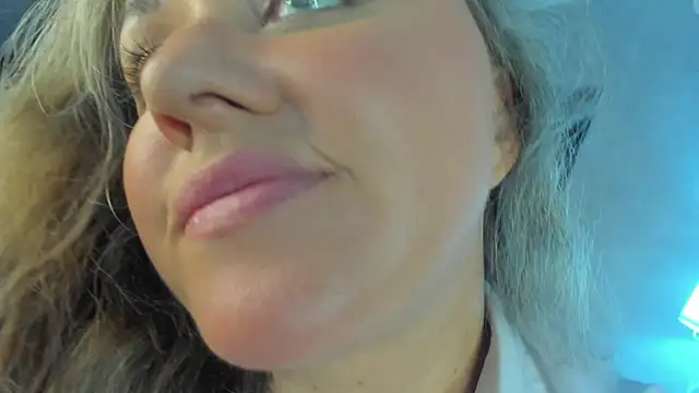 Živý XXX chat Sky_Kuper
