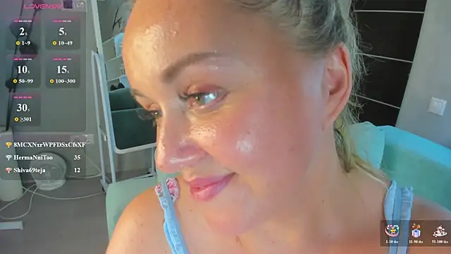 XXX chat uživo modela Sky_Kuper
