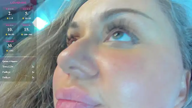 Sky_Kuper's Live XXX Chat