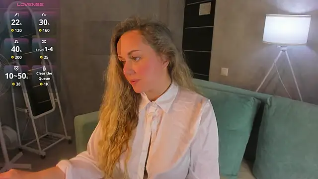 Sky_Kuper Chat XXX in diretta