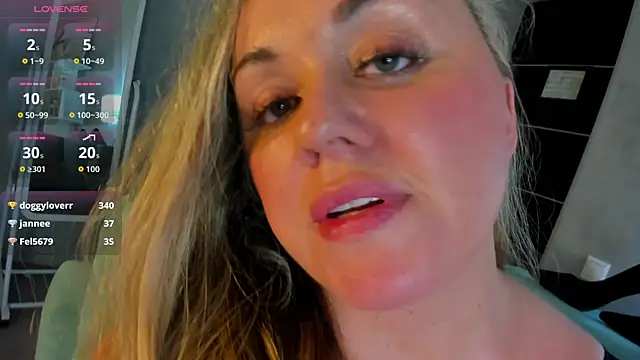 Show de Sky_Kuper na webcam