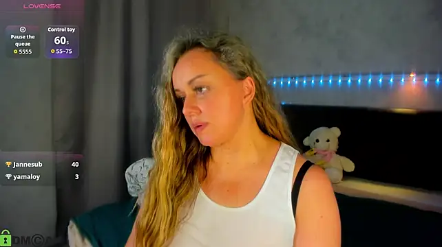 Sky_Kuper's Live XXX Chat