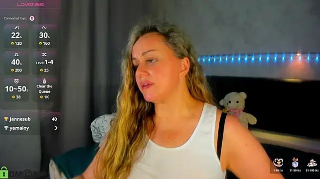 Show modela Sky_Kuper na web-kameri