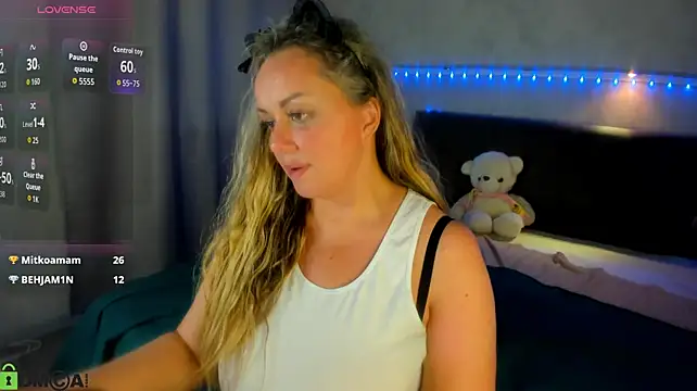XXX chat uživo modela Sky_Kuper