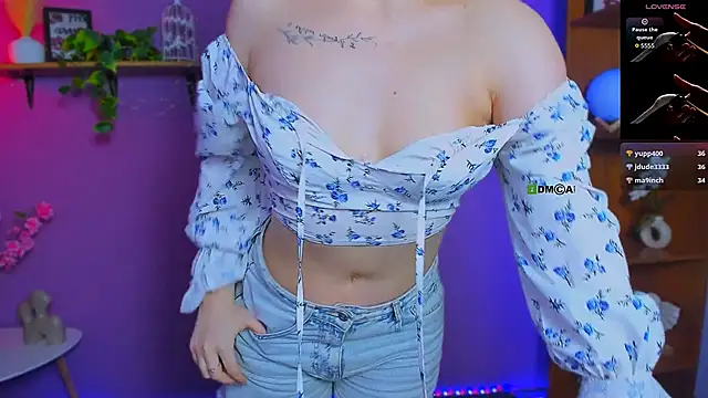 mila_glow1's Webcam Show