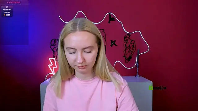 mila_glow1's Live Chat Room