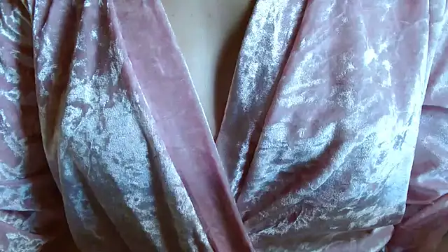 LorraineOSun's Live XXX Chat