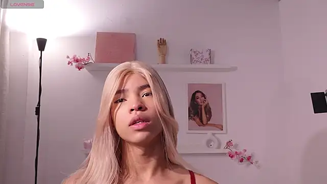 sweettener_ 网络视讯表演