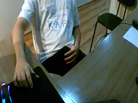 Novinhopirocudo07 webcam show