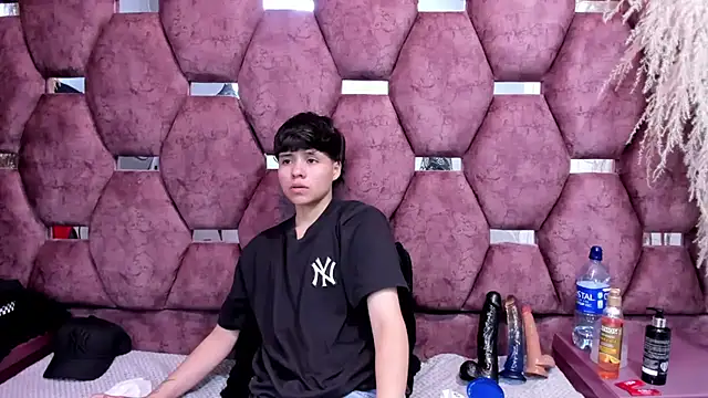 Bruno_Cruzz Adlı Modelin Web Kamerası Şovu