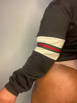 ThickbootyAlison_04's Webcam Show