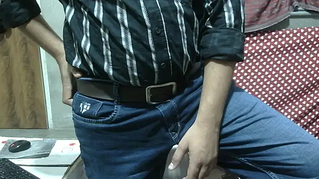 Av1994's Webcam Show