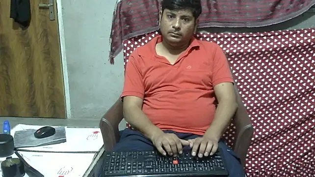 Av1994 Show in webcam