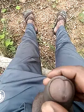 BIG_BLACK_12 Show in webcam