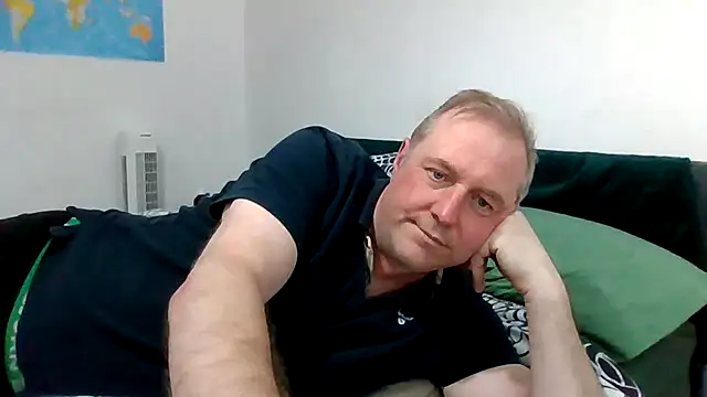 Pokazy przed kamerką – JayPal722