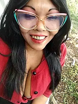 hemilynthomas2467's Live XXX Chat